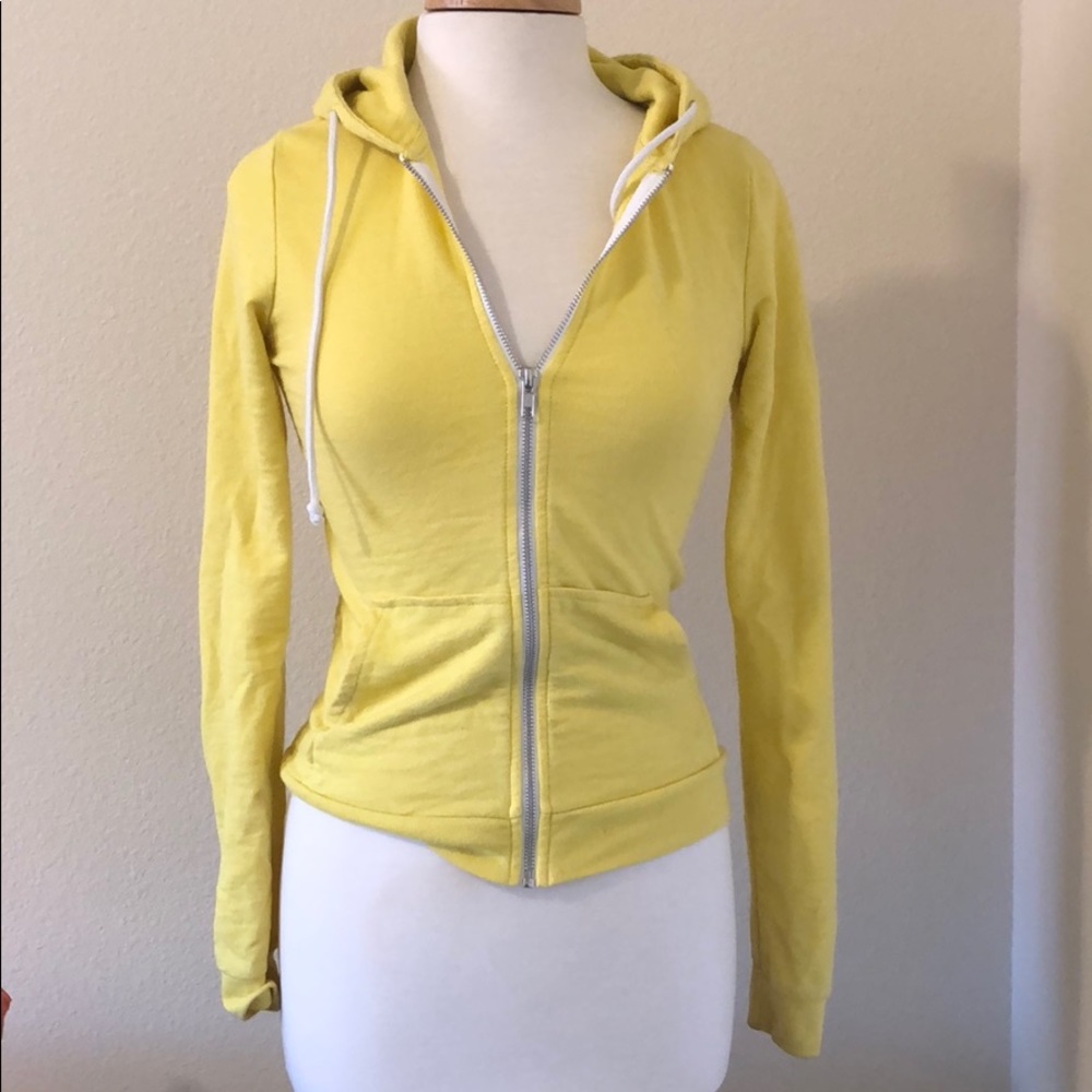Yellow sweatshirt